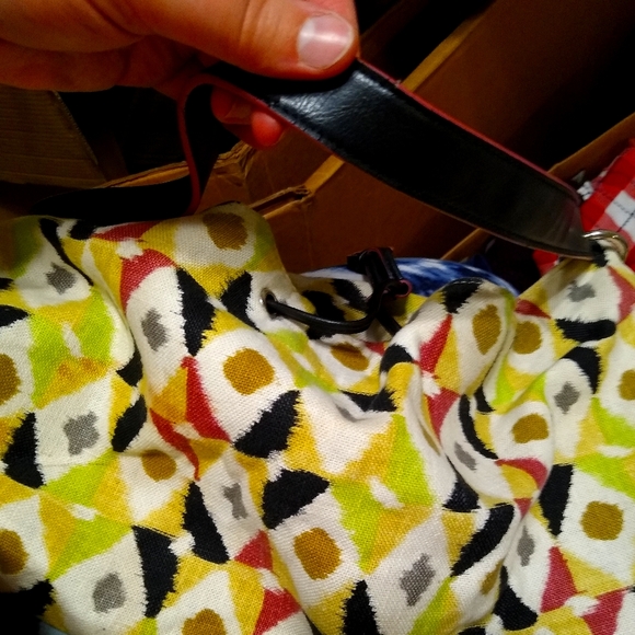 Yellow purse - Picture 1 of 1